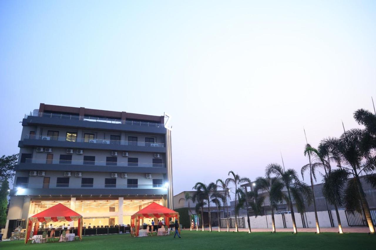 Motel Bilaspur City Exteriér fotografie